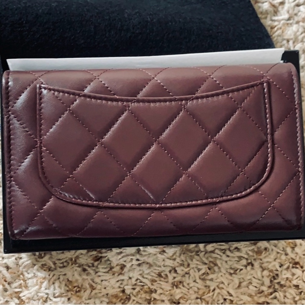 CHANEL Plum Purple Diamond Stitch Burgundy Flap Wallet - Vintage FULL INCLUSION - Picture 3 of 13